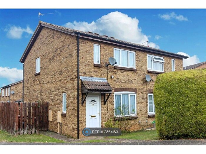 3 Bedroom Semi-Detached House To Rent In Weldon Close, Wellingborough, NN8