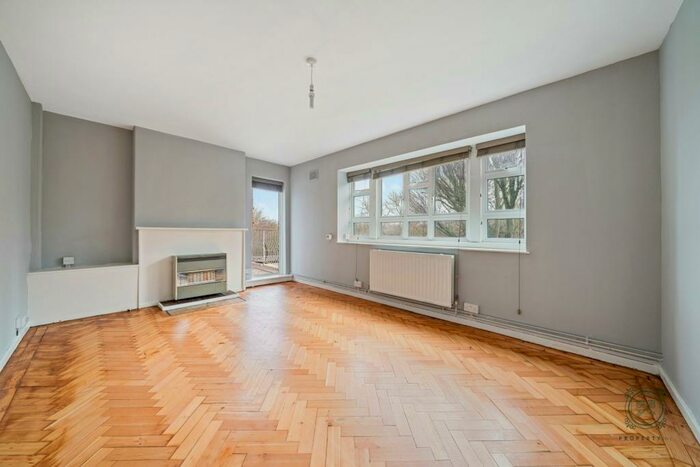 3 Bedroom Apartment To Rent In Alexandra Road, London, N10
