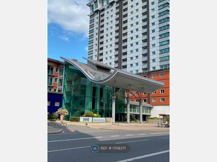 2 Bedroom Flat To Rent In Westminster Bridge Road, London, SE1