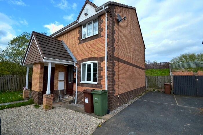 2 Bedroom Semi-Detached House To Rent In Brooksfield, South Kirkby, Pontefract, WF9
