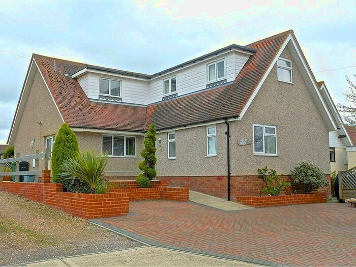 4 Bedroom Detached House For Sale In Pevensey Bay, Pevensey, East Sussex BN24