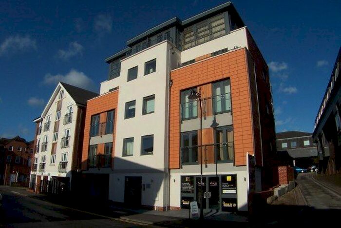 1 Bedroom Flat To Rent In Lyons Crescent, Tonbridge, TN9