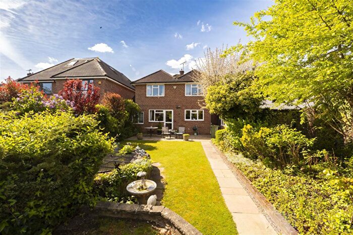 5 Bedroom Detached House For Sale In Admirals Walk, St. Albans, AL1