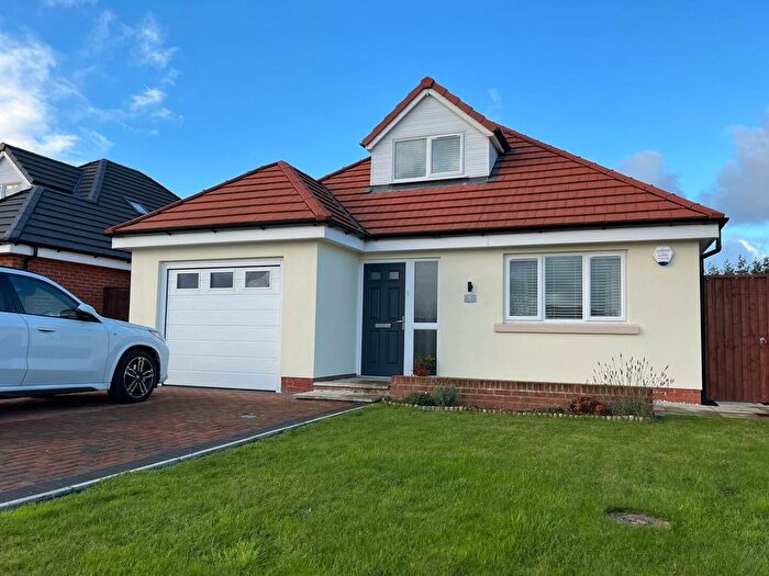 2 Bedroom Detached Bungalow To Rent In Birchwood Gardens, Blackpool, FY4