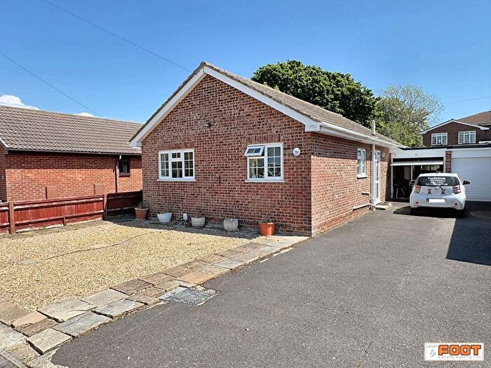 2 Bedroom Detached Bungalow For Sale In Denhill Close, Hayling Island, PO11