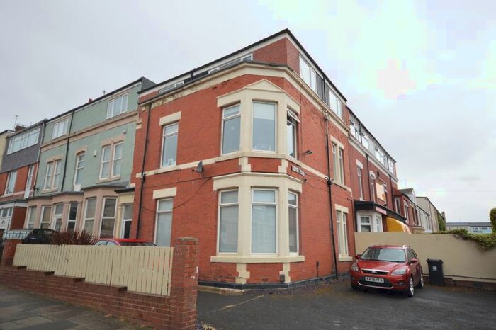 2 Bedroom Flat To Rent In Esplanade, Whitley Bay, NE26