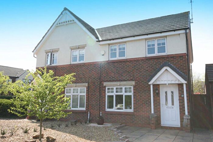3 Bedroom Semi Detached House For Sale In Turnberry, Monkseaton, NE25