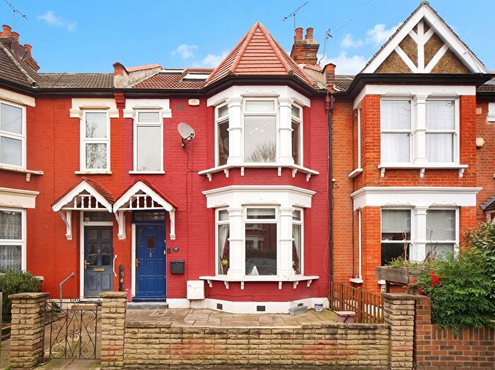 4 Bedroom Terraced House For Sale In Shrewsbury Road, London, N11