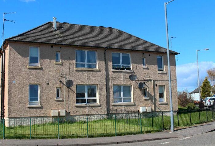 2 Bedroom Flat To Rent In Carmuirs Avenue, Camelon, FK1