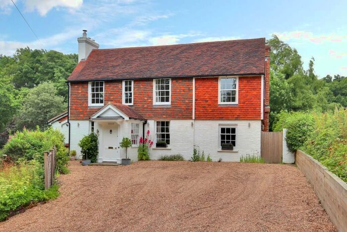 4 Bedroom Detached House For Sale In Water Lane, Hawkhurst, Kent, TN18