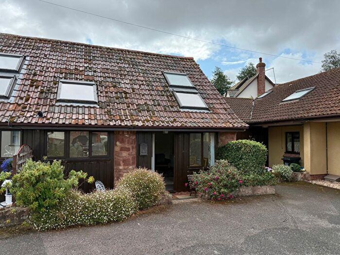 3 Bedroom Barn Conversion To Rent In Anchor Street, Watchet, TA23