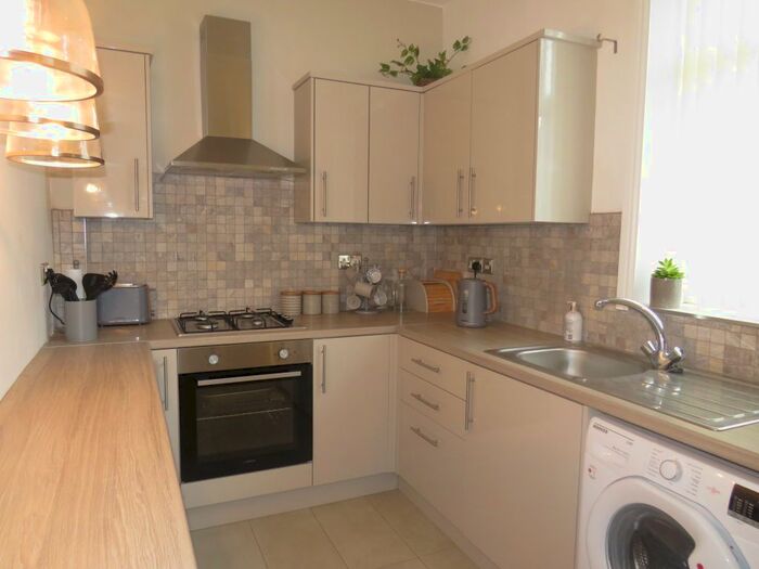 2 Bedroom Property To Rent In Edward Street, Sowerby Bridge, HX6