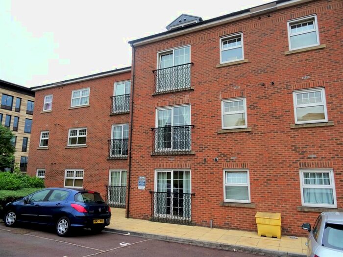 2 Bedroom Flat To Rent In St. Christophers Walk, Wakefield, WF1