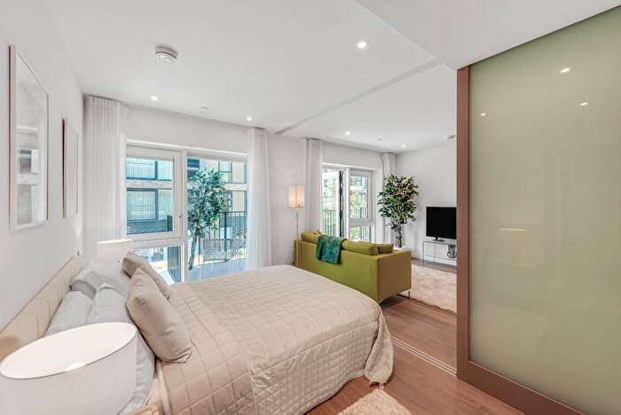 1 Bedroom Flat To Rent In Westwood Building, Chelsea Creek, Fulham, SW6