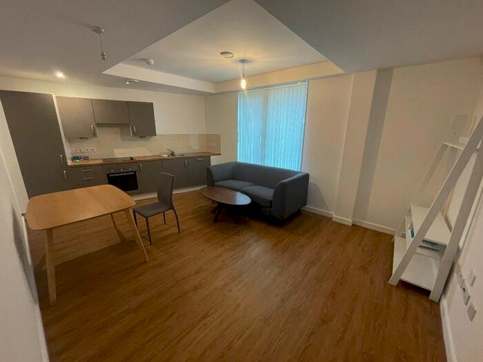 1 Bedroom Flat To Rent In Leaf Street, Hulme, Manchester, M15