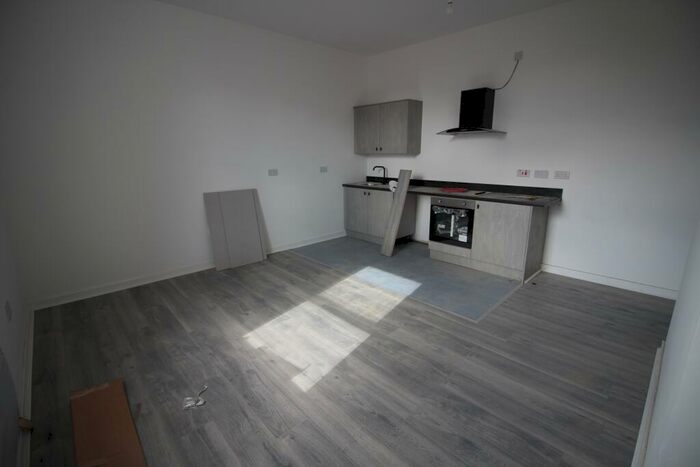 1 Bedroom Flat To Rent In Wash Lane, Bury, BL9