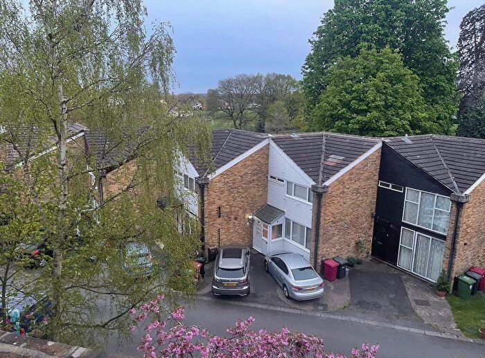 1 Bedroom Apartment To Rent In Sussex Close, Slough, SL1