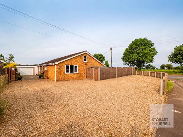 4 Bedroom Detached Bungalow For Sale In Thorn Road, Catfield, Norfolk, NR29