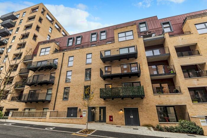 1 Bedroom Flat To Rent In Brumwell Avenue London, SE18