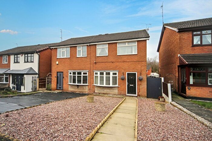 3 Bedroom Semi Detached House For Sale In Woodhouse Drive, Wigan, WN6