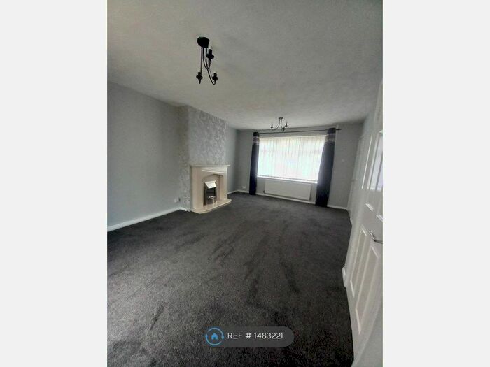 3 Bedroom Semi-Detached House To Rent In Hamilton Road, Hartlepool, TS25