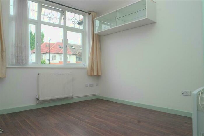 1 Bedroom Flat To Rent In Pitfold Road, Lee, London, SE12