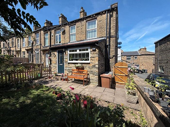 1 Bedroom Terraced House For Sale In Croft Street, Idle, Bradford, BD10