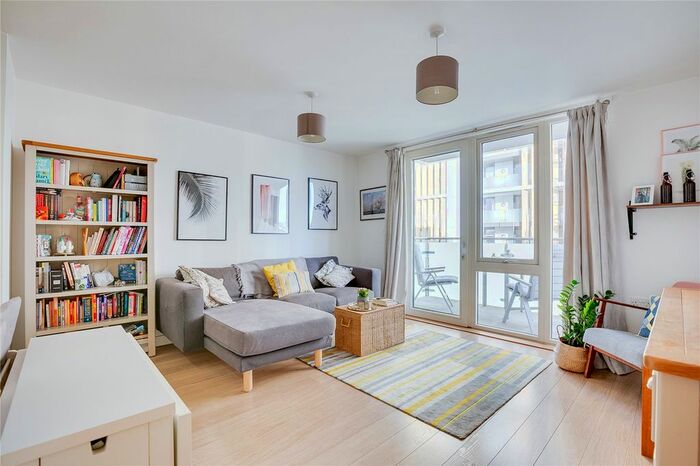 1 Bedroom Flat To Rent In Lidcote House, Robsart Street, London, SW9
