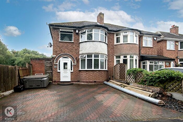 3 Bedroom Semi-Detached House For Sale In Coventry Road, Sheldon, Birmingham, B26