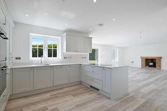 4 Bedroom Detached House For Sale In Summerfield Close, Staple, Canterbury, Kent, CT3