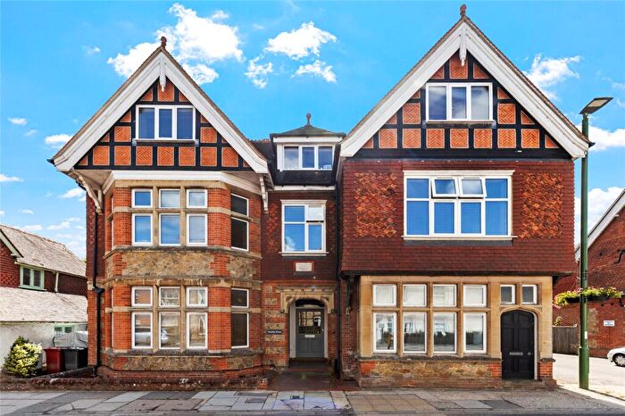2 Bedroom Apartment For Sale In Peachey House, Bepton Road, Midhurst, GU29