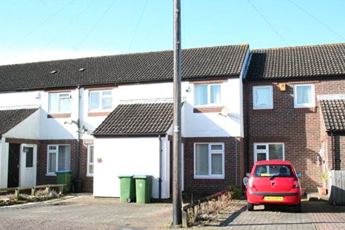 2 Bedroom Detached House To Rent In Goodwood Close, Rustington, West Sussex, BN16