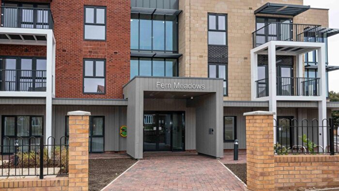 2 Bedroom Flat For Sale In Brickell Way, Faringdon, SN7