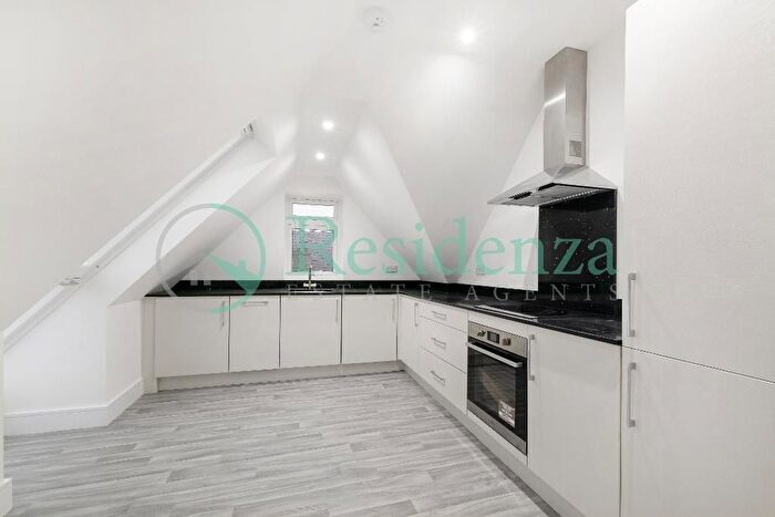 2 Bedroom Flat To Rent In London Road, London, SW16