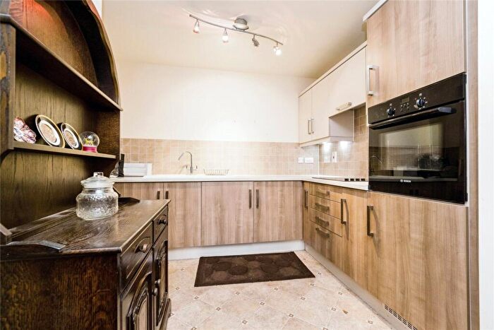 1 Bedroom Retirement Property To Rent In Rose Court, Dolphin Approach, Essex, RM1