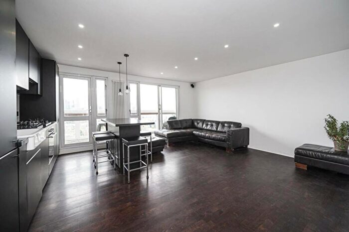 2 Bedroom Flat For Sale In Fern Street, Bow, London, E3