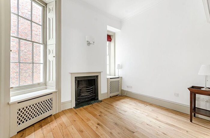 1 Bedroom Flat To Rent In Manchester Street, Marylebone, London, W1U