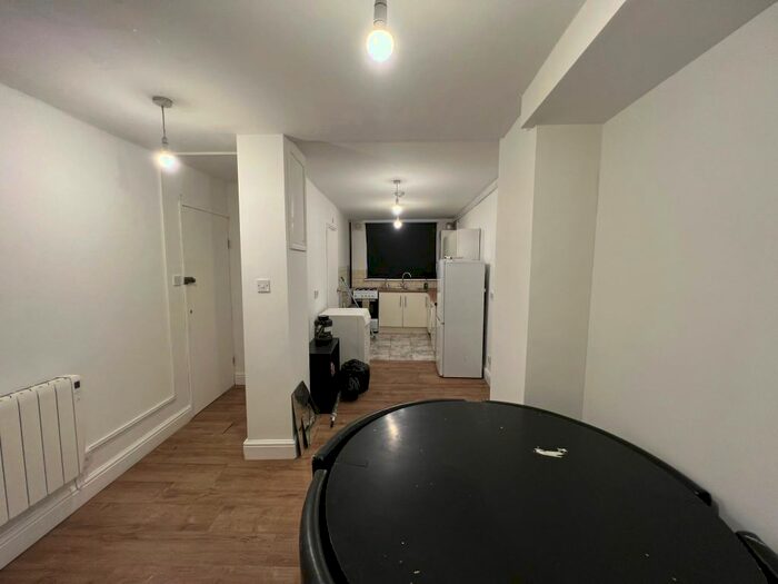 1 Bedroom Flat To Rent In St Mary Road, London, E17