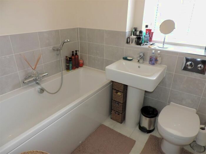 3 Bedroom Town House To Rent In Great Northern Gardens, Bourne, Bourne PE10