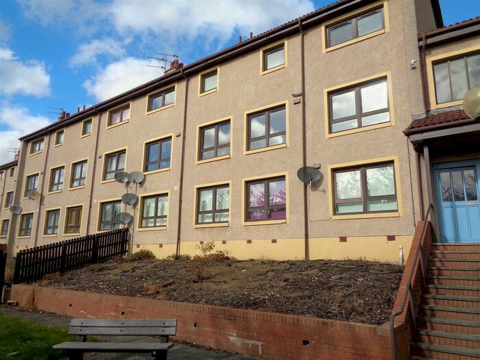 3 Bedroom Maisonette To Rent In Halfields Court, Kennoway, Fife, KY8