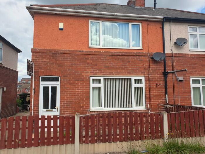 3 Bedroom Semi-Detached House To Rent In Princess Avenue, Pontefract, WF9