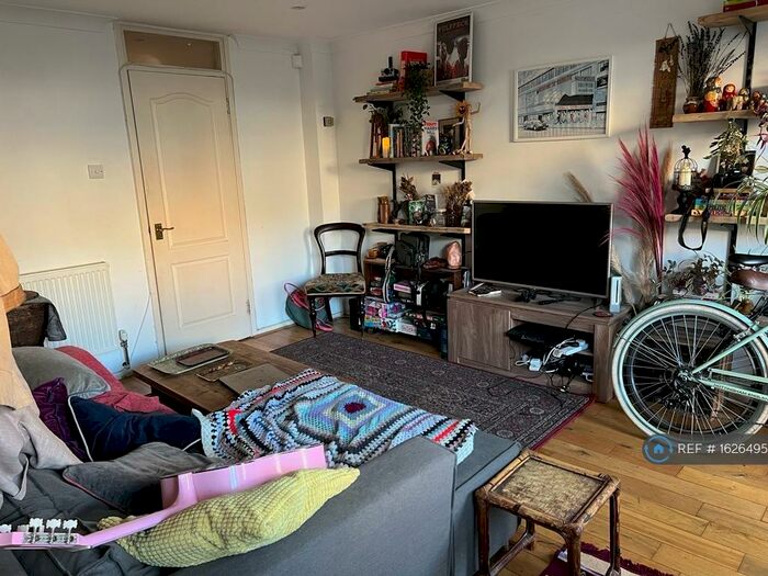 3 Bedroom Terraced House To Rent In Water Lane, London, SE14