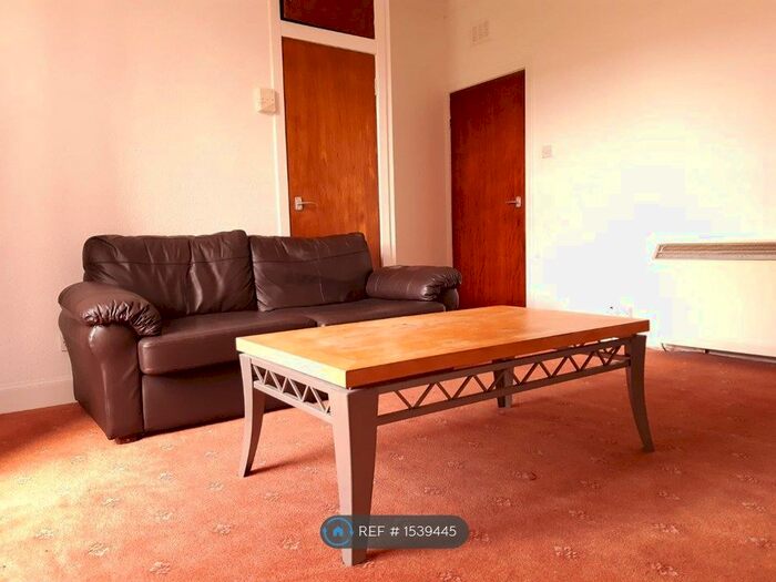1 Bedroom Flat To Rent In Bright Street, Dundee, DD2