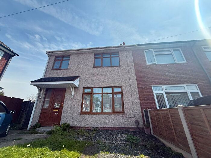 3 Bedroom Property To Rent In Spring Close, Walsall, WS4