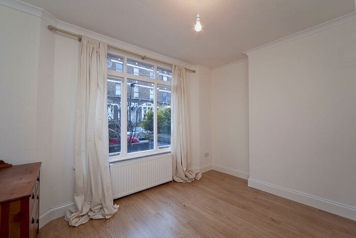 2 Bedroom Flat To Rent In Dunollie Road, Kentish Town, NW5