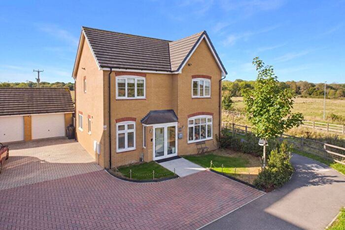4 Bedroom Detached House For Sale In Rhodes Close, Winnersh, Wokingham, Berkshire, RG41