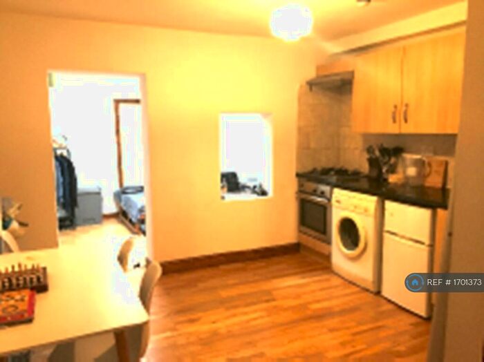 1 Bedroom Flat To Rent In Hackney Road, London, E2