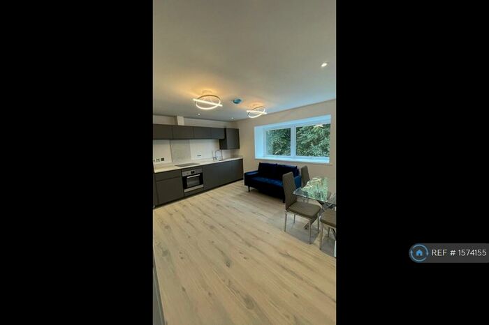 2 Bedroom Flat To Rent In Anthus Mews, Northwood, HA6