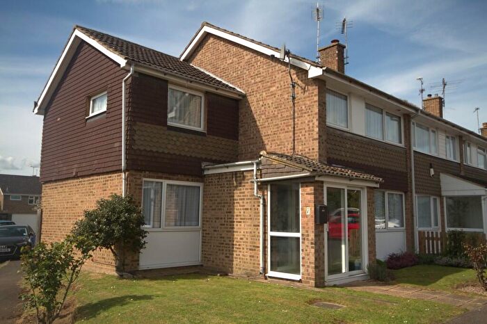 4 Bedroom End Of Terrace House For Sale In The Willows, Newington, ME9