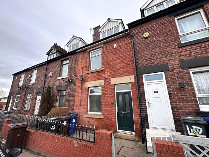 3 Bedroom Terraced House To Rent In Rotherham Road, Middlecliffe, Barnsley, S72